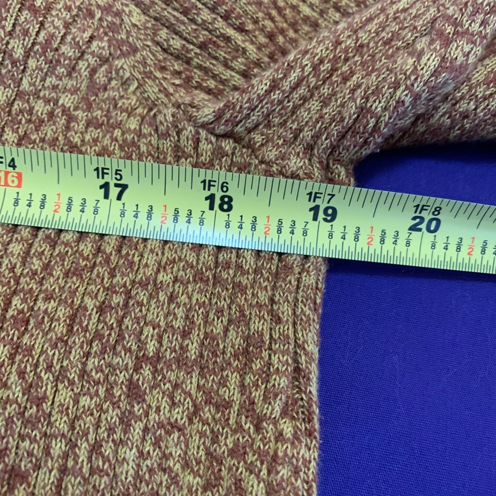 H&M Sweater - Picture 5 of 5